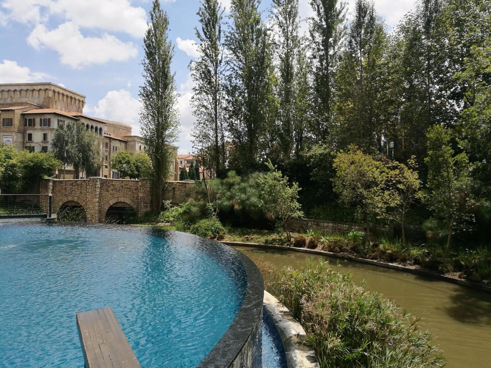 Pivot Hotel Montecasino 요하네스버그 외부 사진