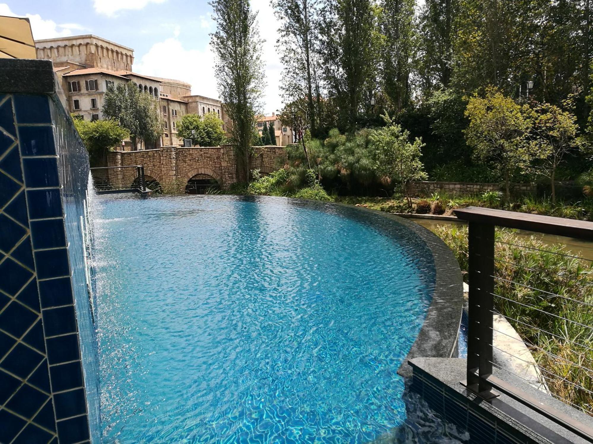 Pivot Hotel Montecasino 요하네스버그 외부 사진