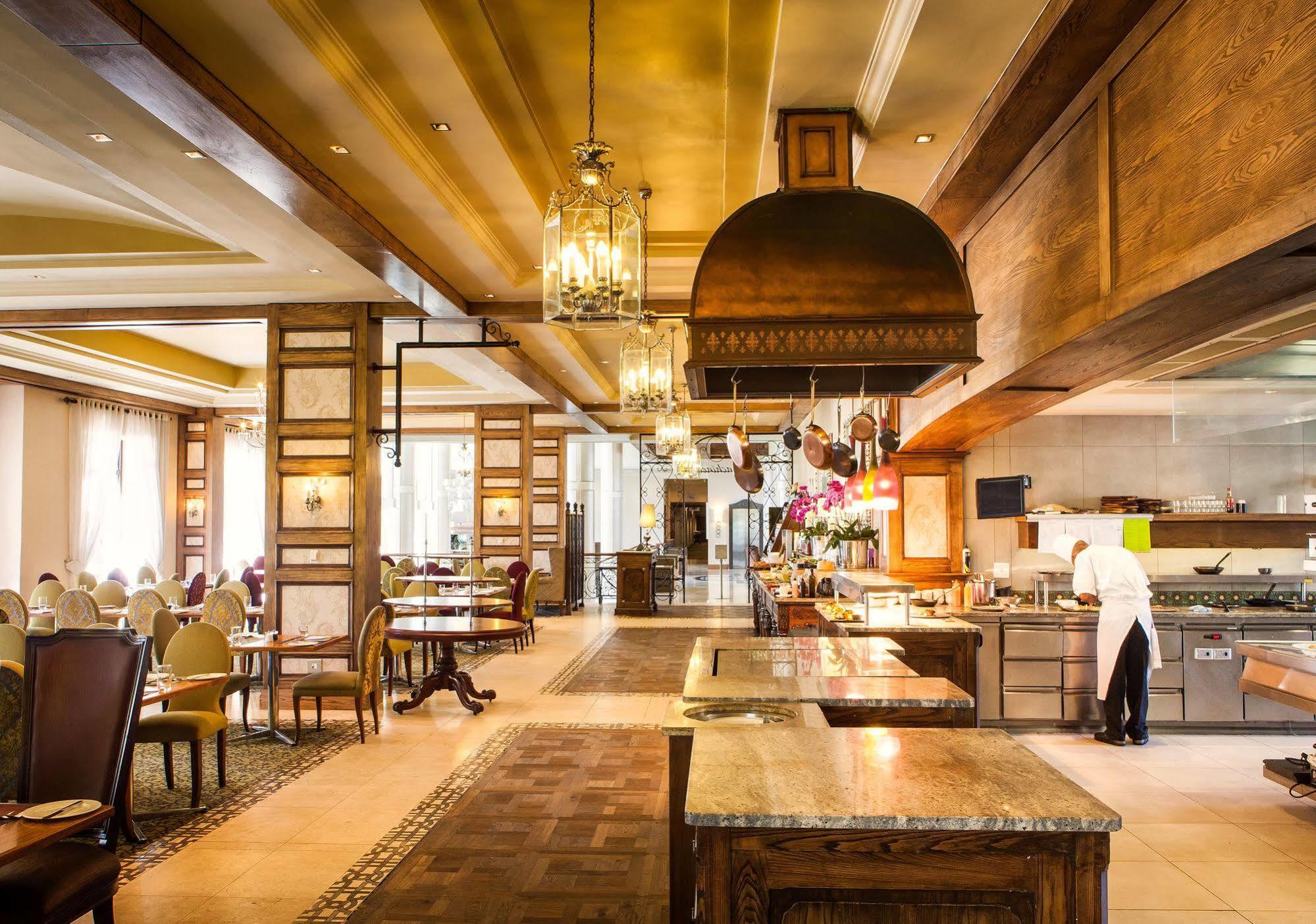 Pivot Hotel Montecasino 요하네스버그 외부 사진